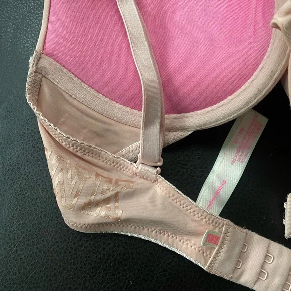 Pink PINK Victoria’s Secret Wear Everywhere Push Up Bra 32C - Picture 3 of 4